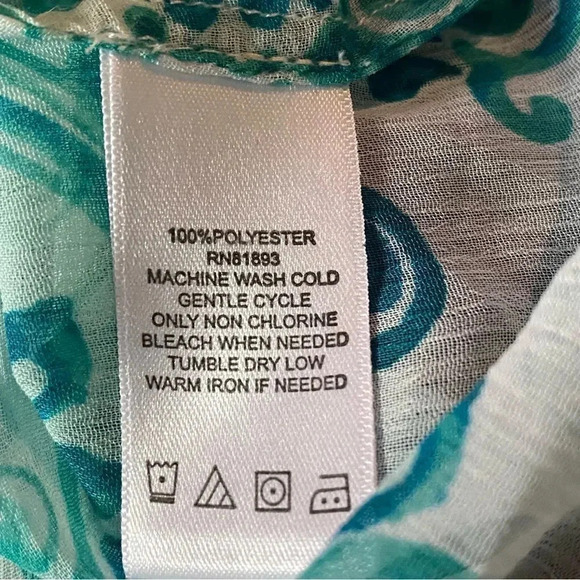 ISAAC Mizrahi M Medium Top Shirt Blue Paisley Short Sleeve V Neck Sheer P21 - Picture 6 of 6